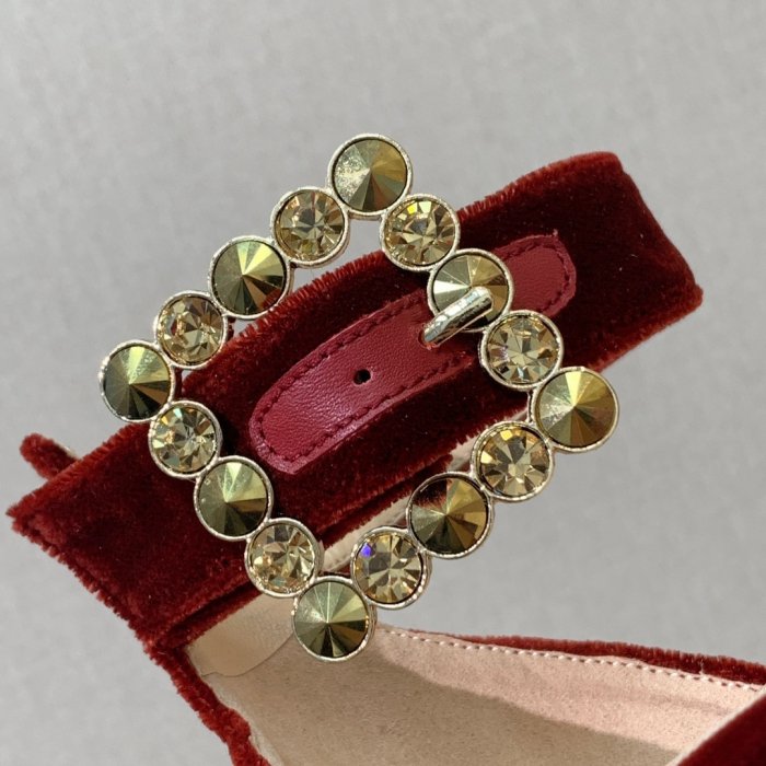 Босоножки фото 7