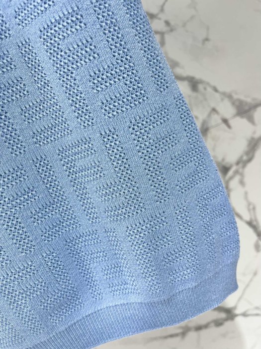 Футболка жіноча фото 7