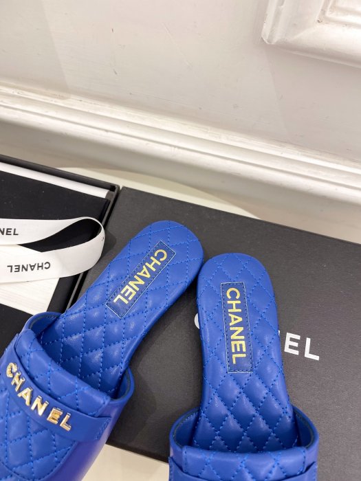 Шлепанцы фото 7