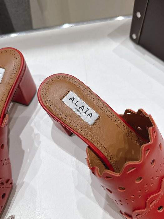 Босоножки фото 6