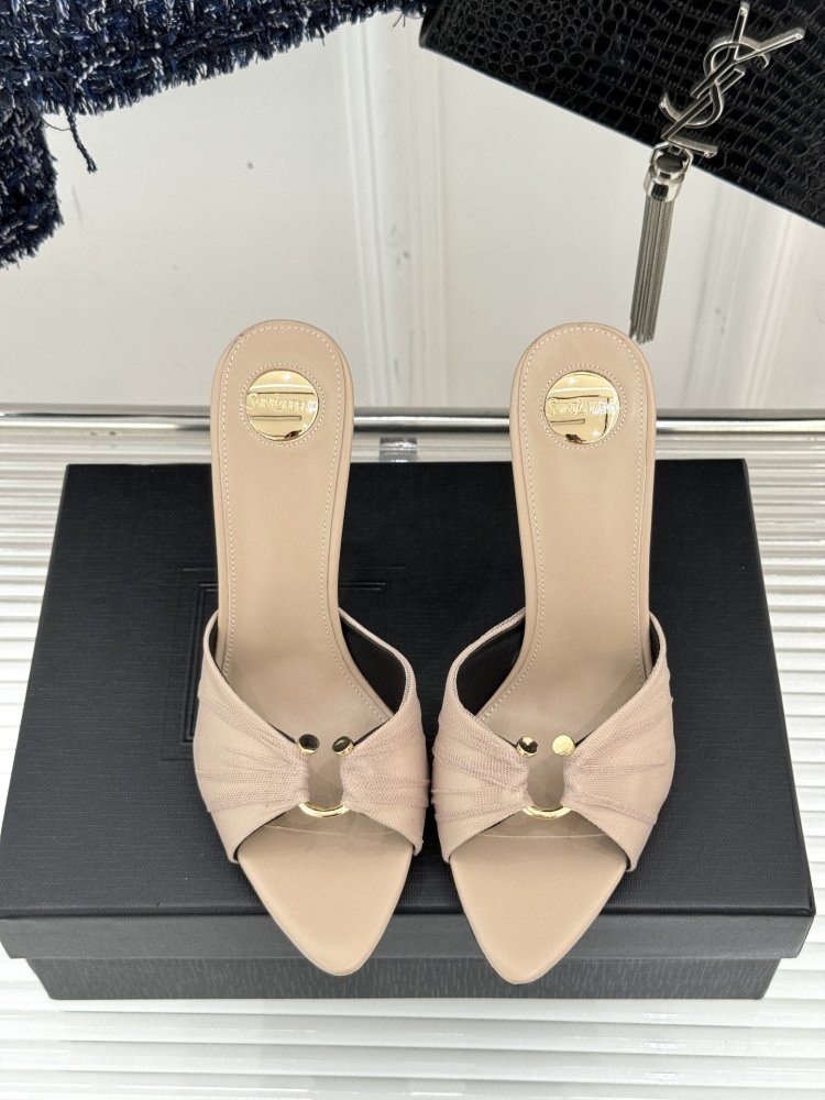 Босоножки фото 4