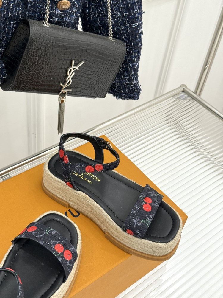 Босоніжки фото 5