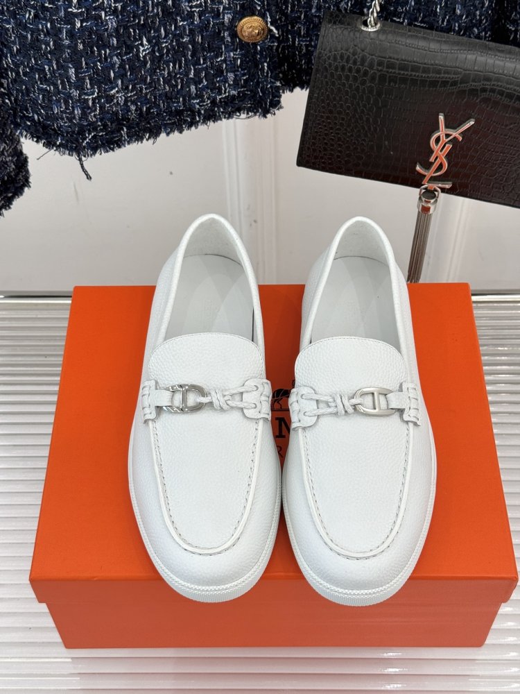 Лоферы жіночі фото 4