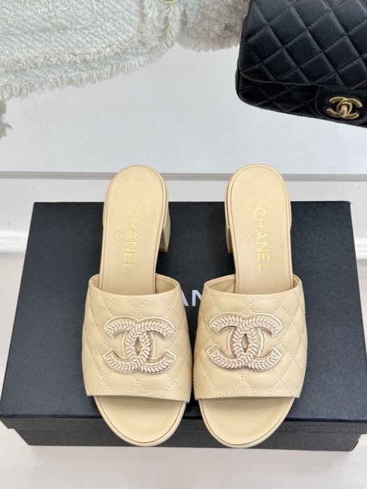 Босоножки фото 4