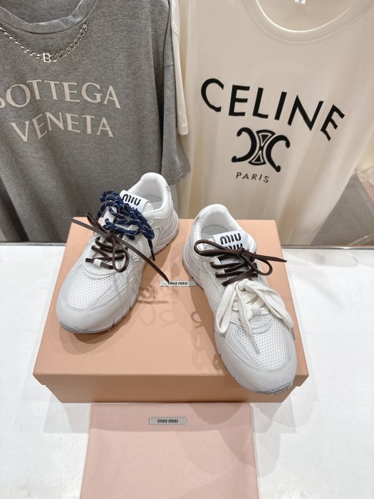 Кроссовки фото 2