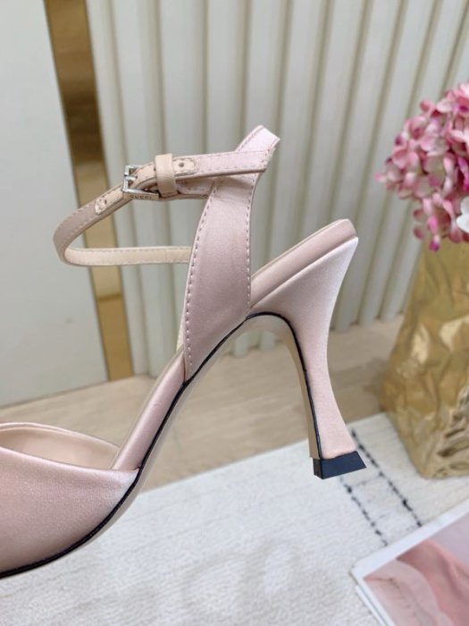 Босоножки фото 3