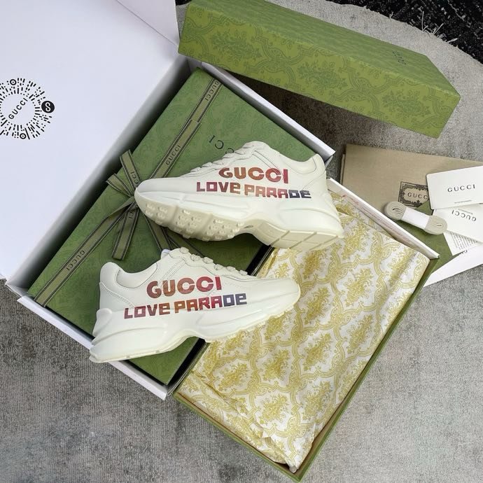 Кроссовки фото 3