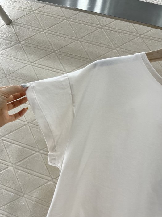 Футболка женская фото 7