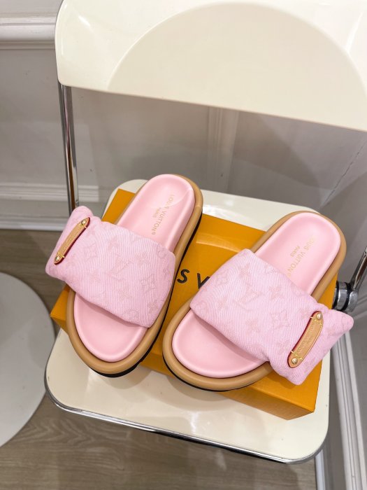 Шлепанцы фото 3