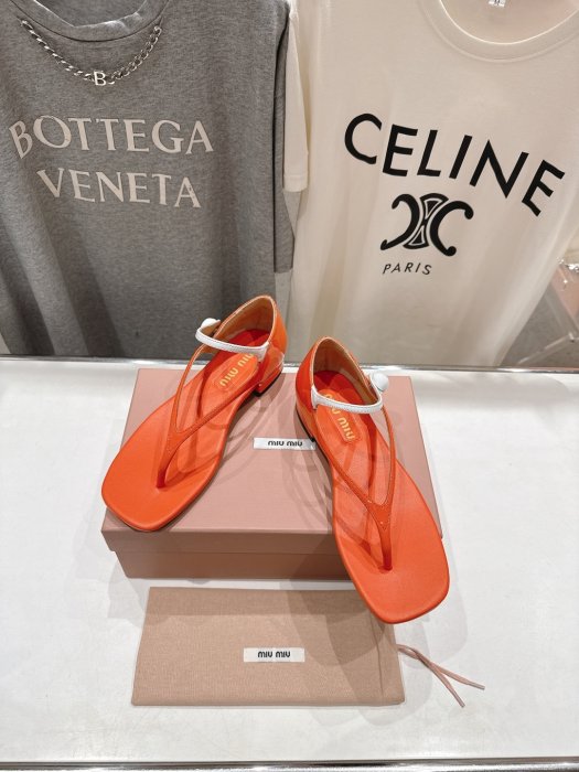 Босоножки фото 2