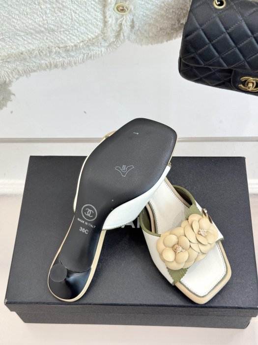 Босоножки фото 9