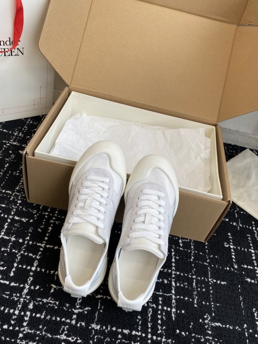 Кросівки фото 4