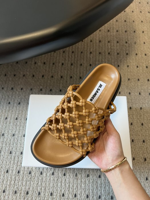 Шльопанці жіночі фото 5