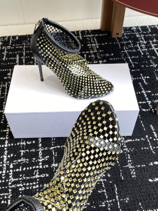 Босоножки фото 6