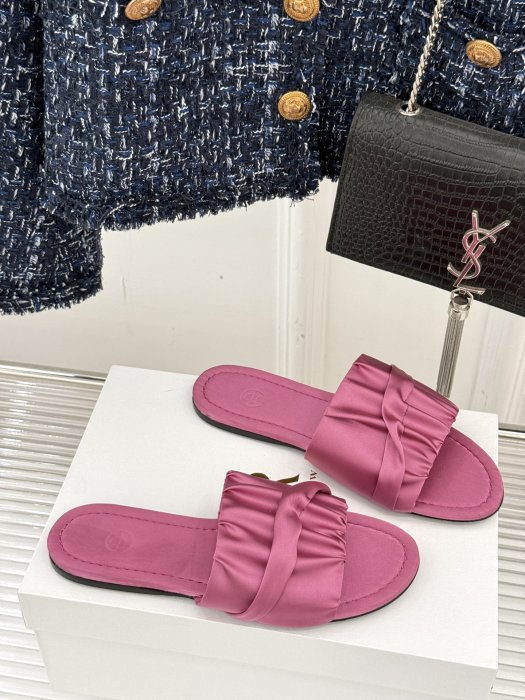 Шлепанцы фото 3