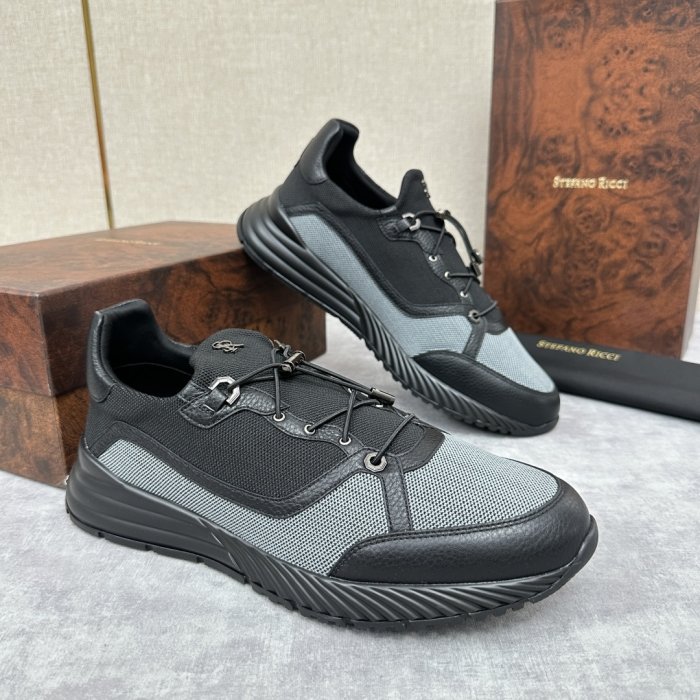 Кросівки фото 2