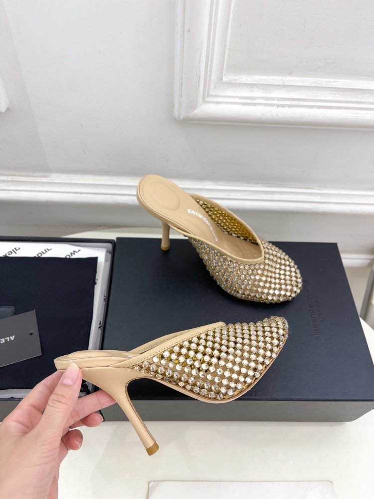 Босоножки фото 4