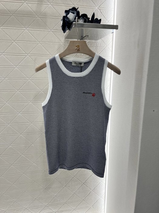 Майка жіноча