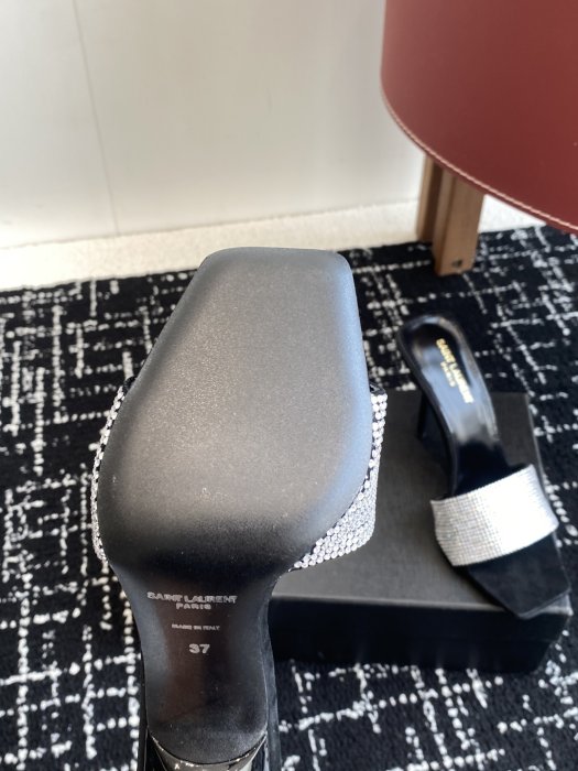 Босоножки фото 9