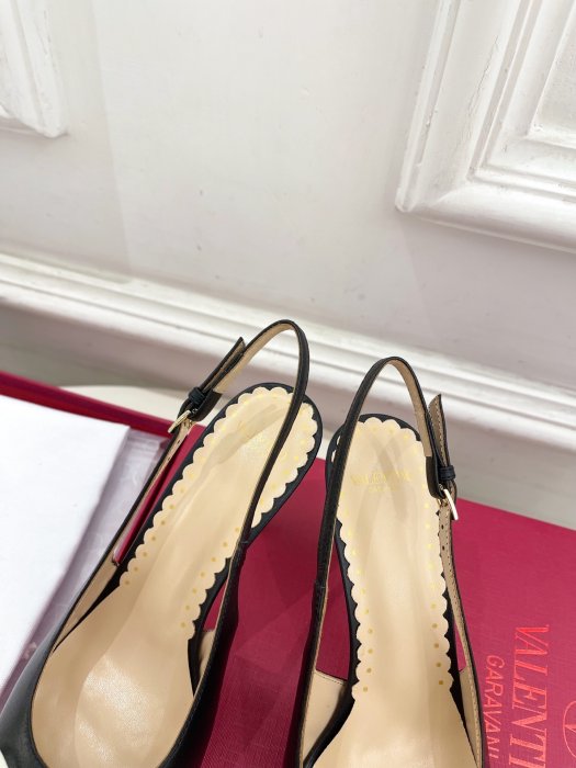 Босоножки фото 7