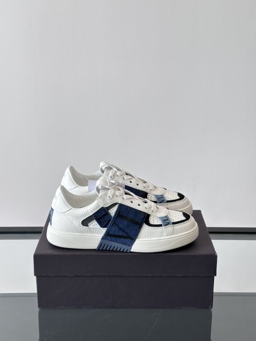 Кроссовки мужские