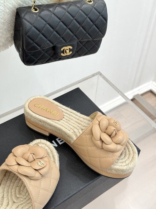 Босоножки фото 5