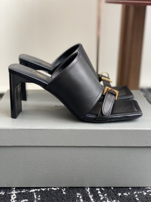 Босоножки фото 2