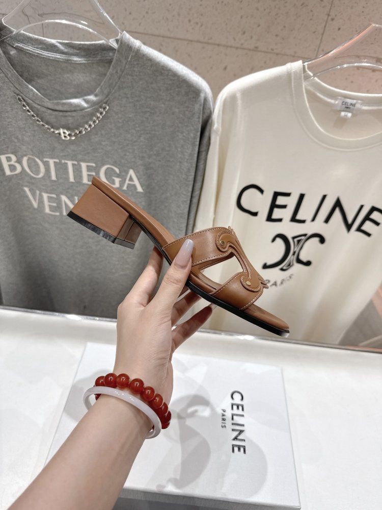 Босоніжки фото 5