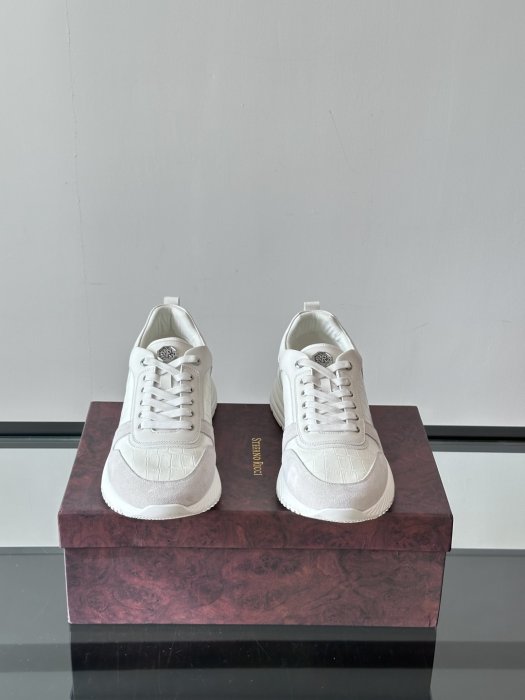 Кросівки фото 2