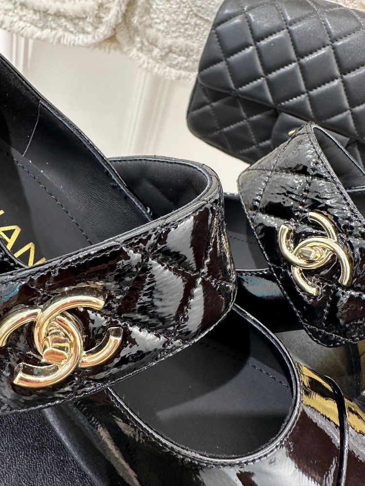 Shoes women's black leather on металическом heel фото 7