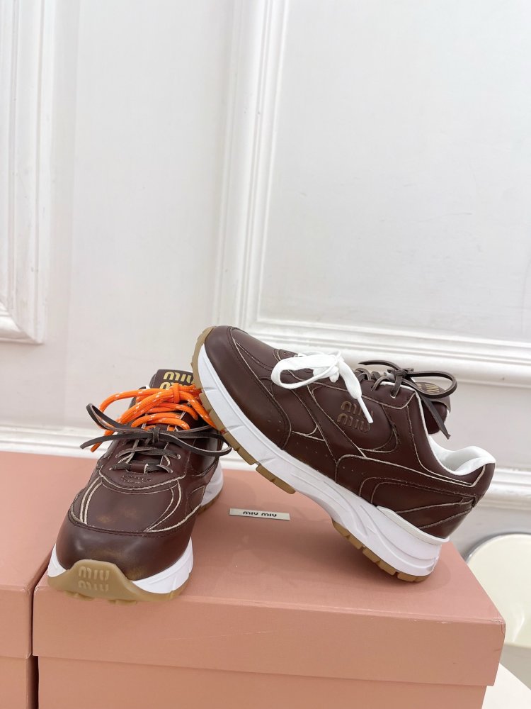 Кросівки жіночі фото 5