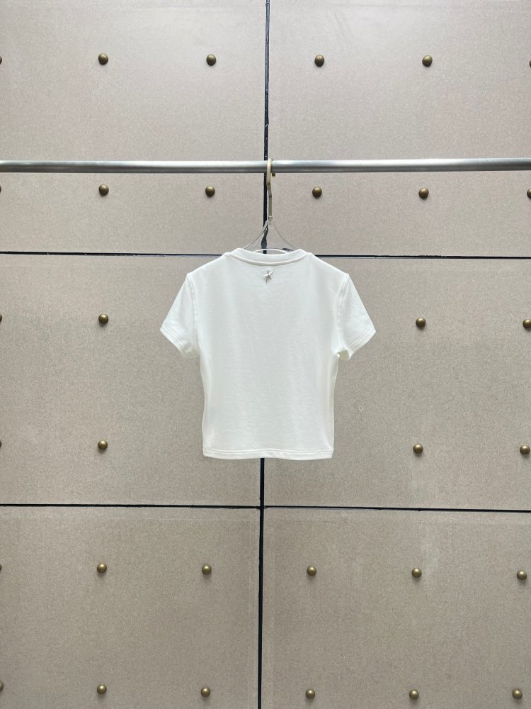 T-shirt women's фото 2