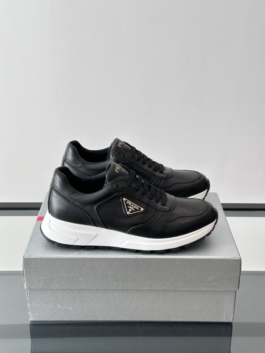 Кроссовки мужские