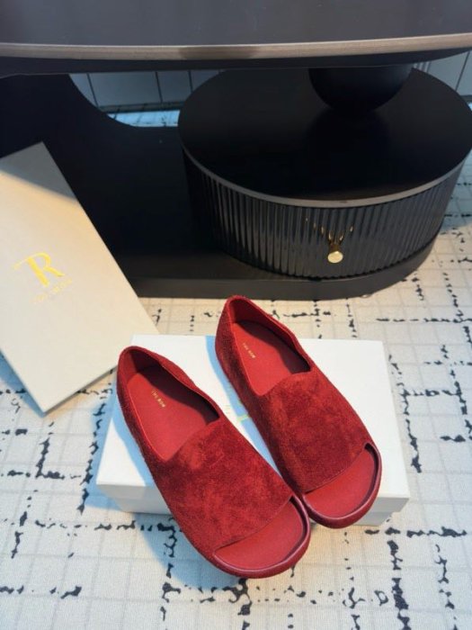 Туфли женские фото 3