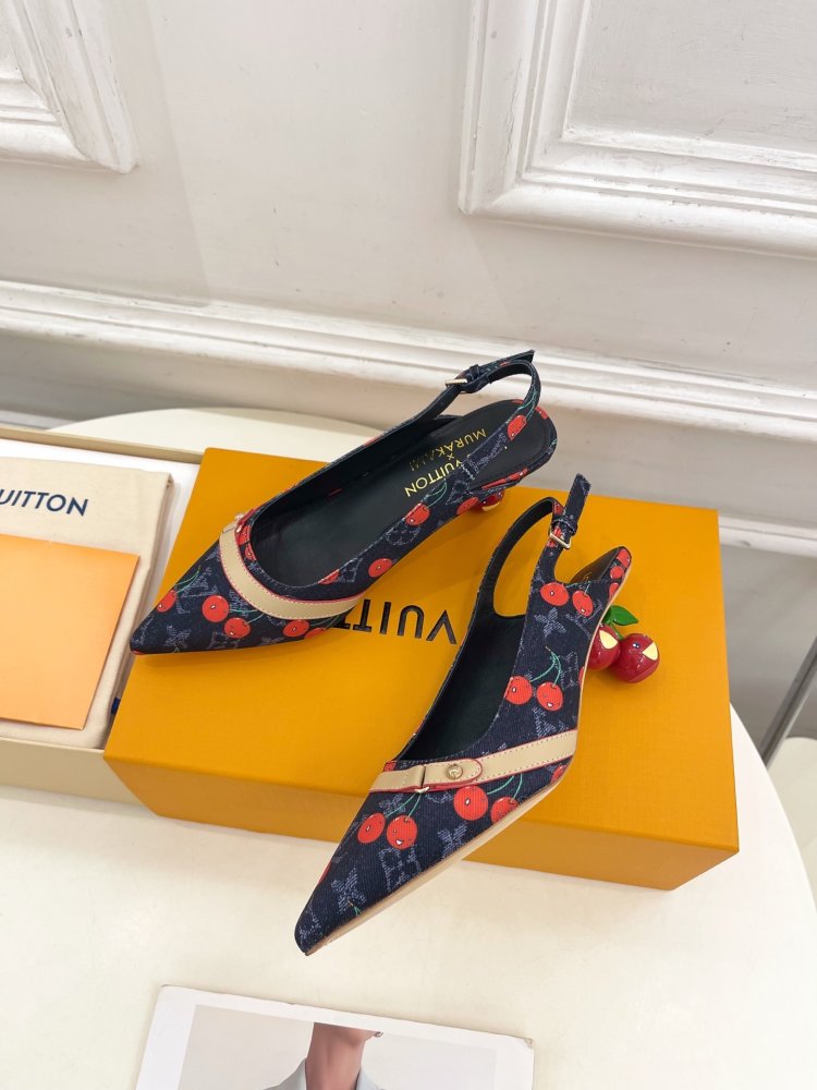 Босоніжки фото 3