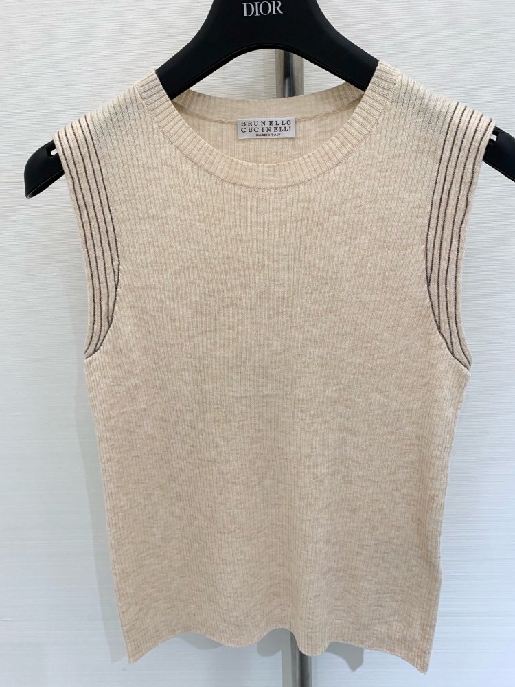 Одежда фото 3