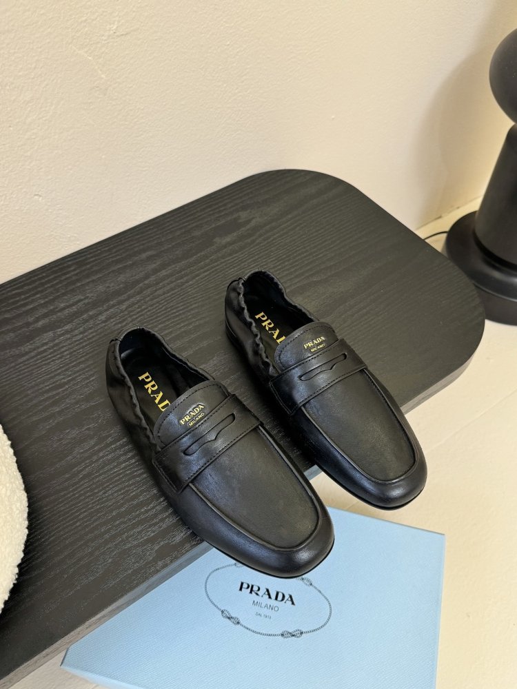 Лоферы women's