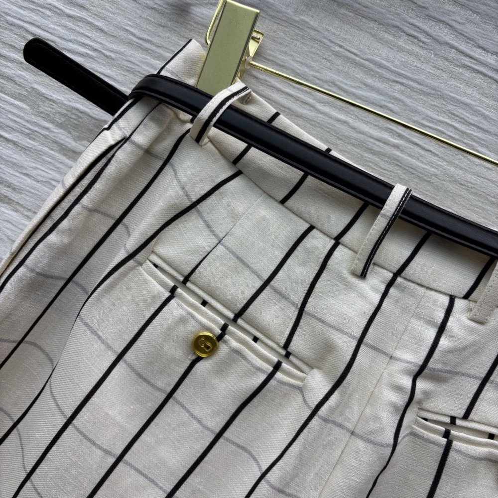 Shorts women's фото 8