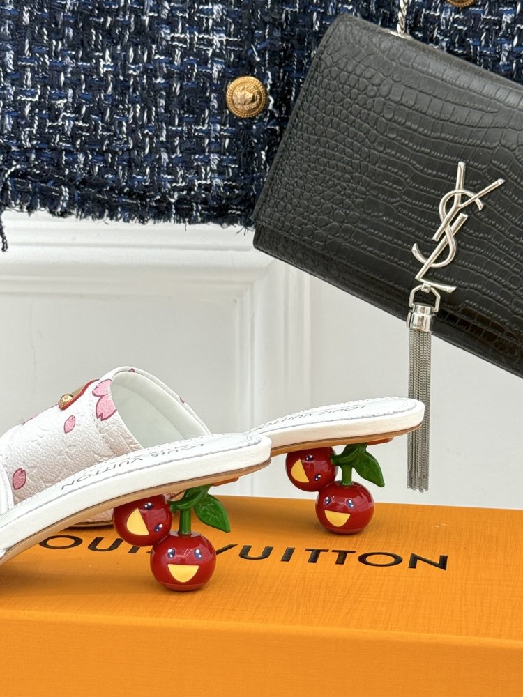 Босоніжки фото 6