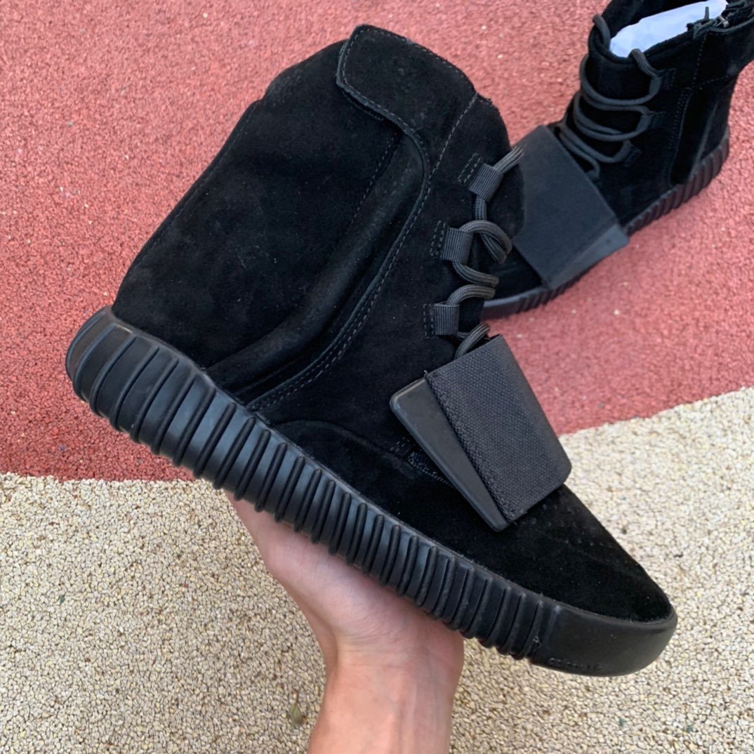 Кроссовки Yeezy boost 750 BB1839