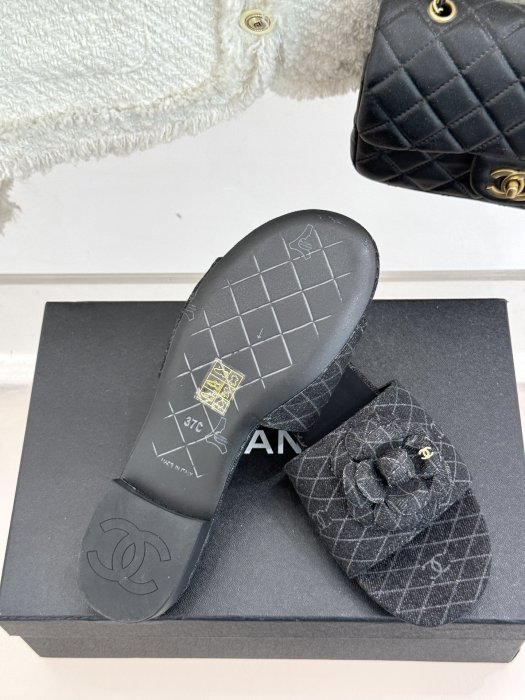 Шлепанцы фото 9