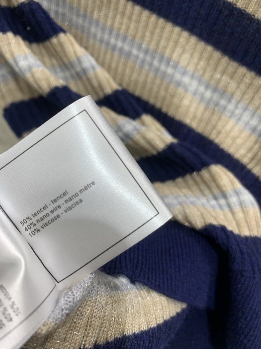 Футболка жіноча фото 6