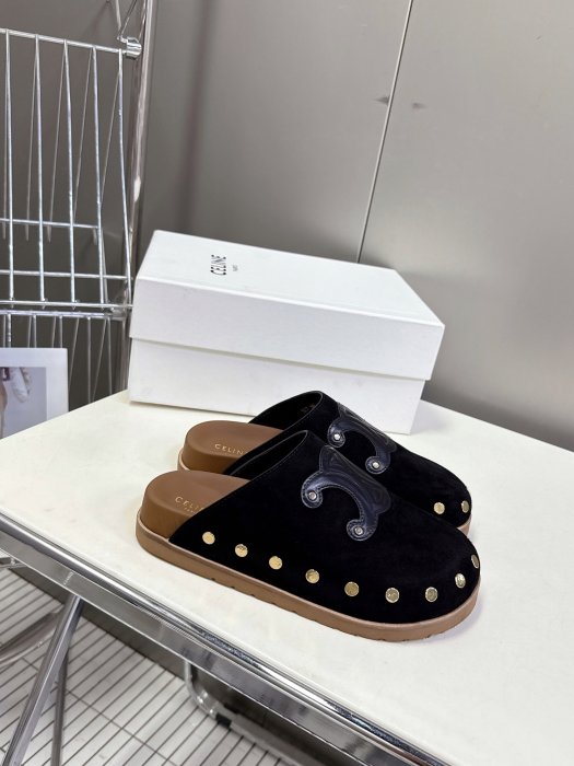 Шлепанцы женские фото 2