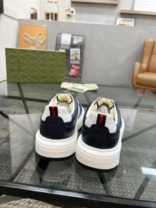 Кросівки чоловічі фото 8