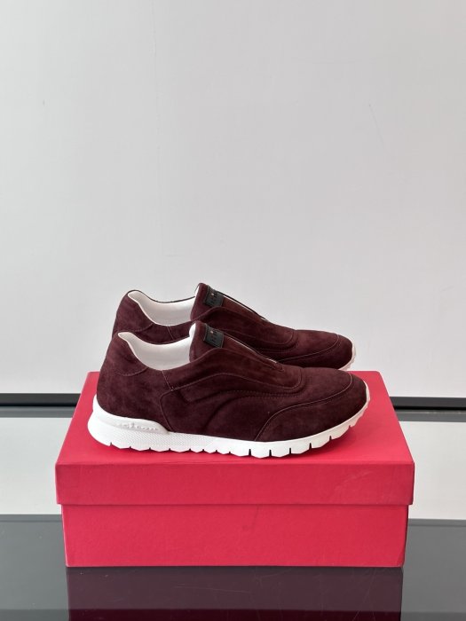 Кросівки чоловічі