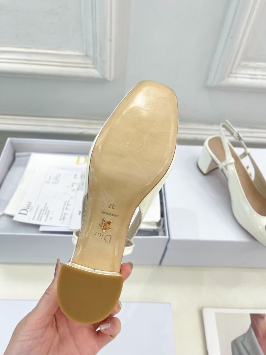 Босоножки фото 9