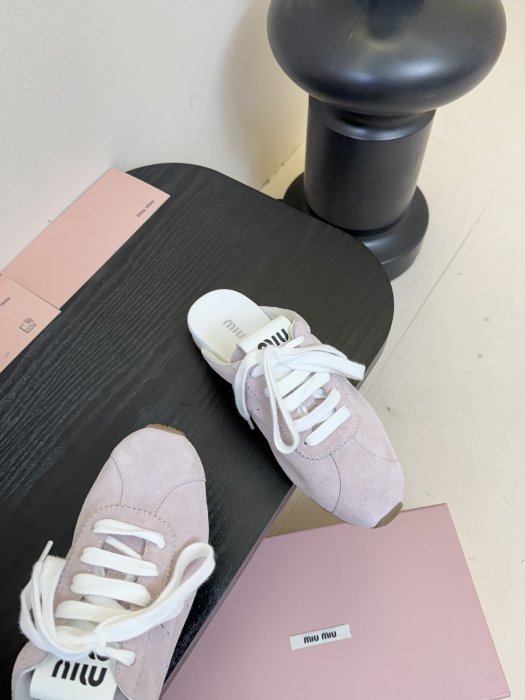 Кроссовки фото 4