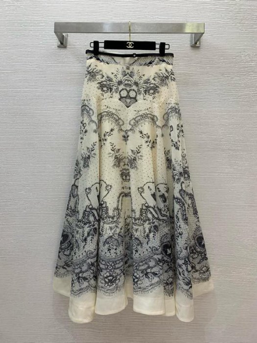 Костюм женский фото 3