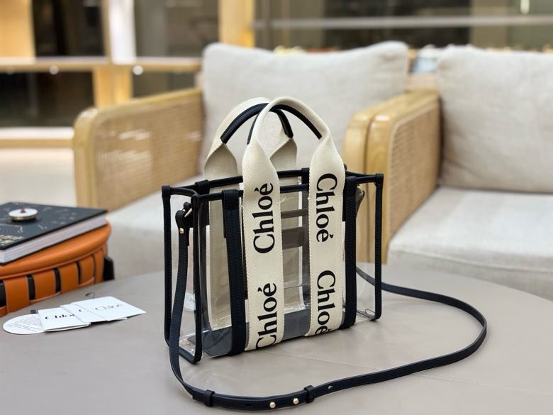 Сумка тоут Chloe Woody Holiday Edition 26 см фото 9