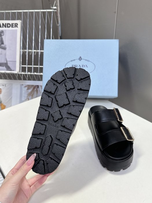 Шлепанцы фото 9